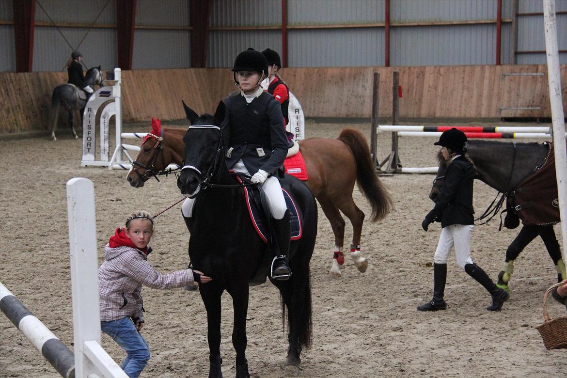 Marikka, Bettina og Lykke til Gjern Cup 2011 :D billede 45