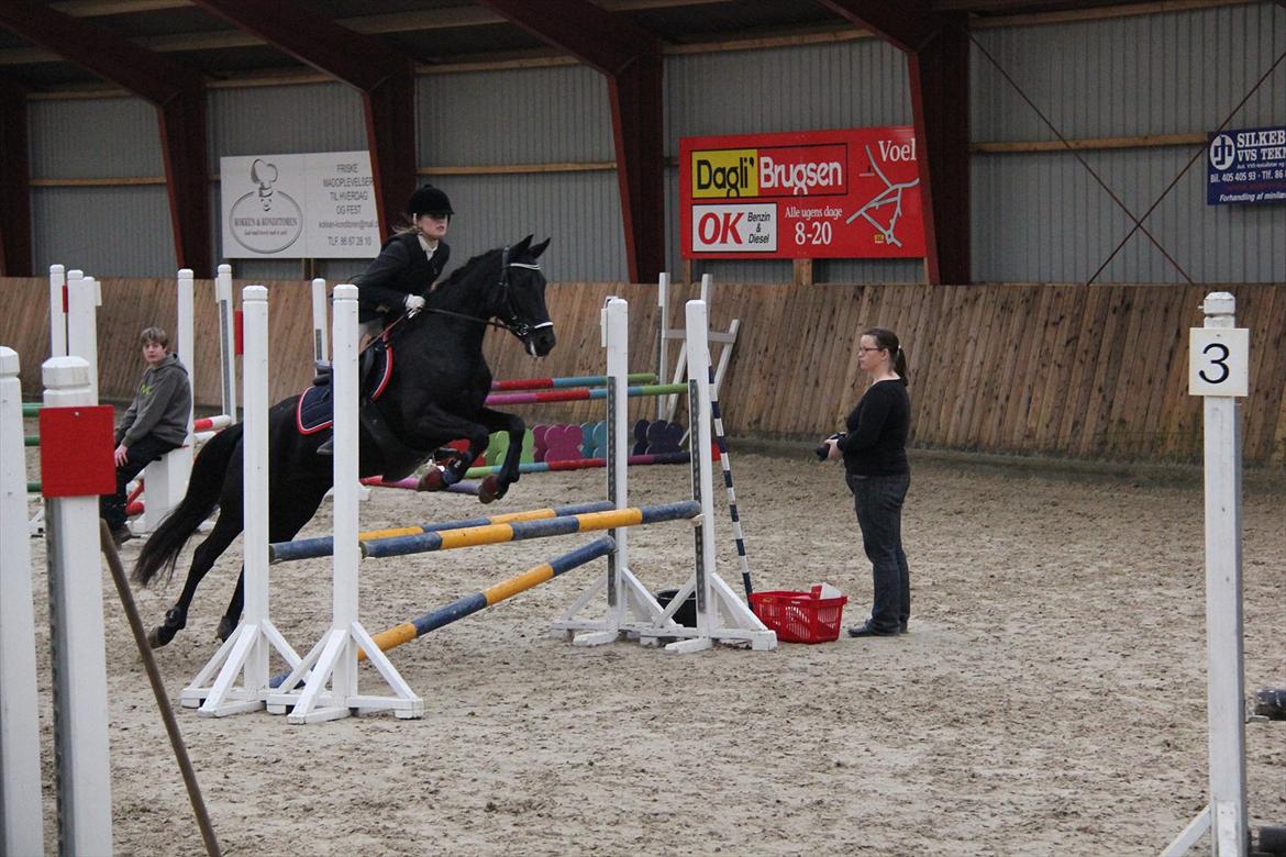Marikka, Bettina og Lykke til Gjern Cup 2011 :D billede 47