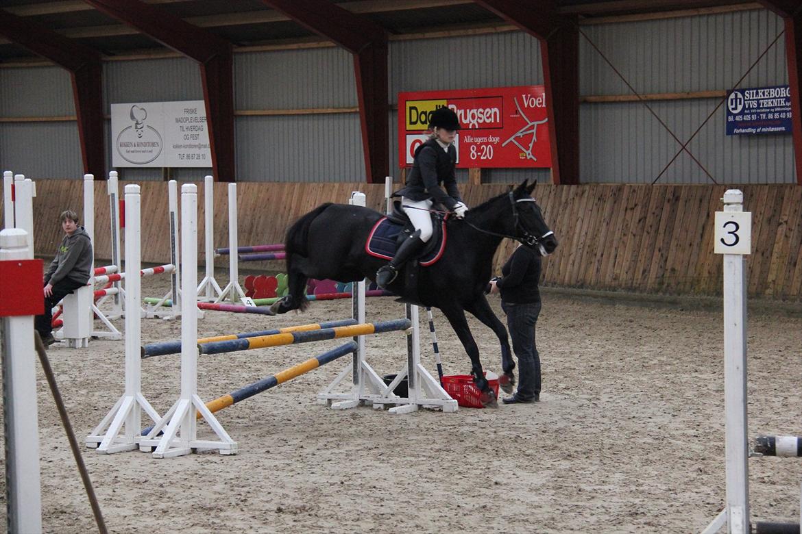 Marikka, Bettina og Lykke til Gjern Cup 2011 :D billede 48
