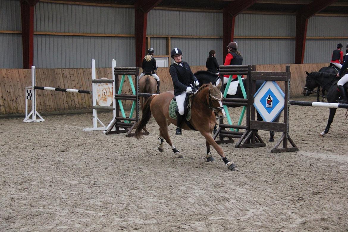 Marikka, Bettina og Lykke til Gjern Cup 2011 :D billede 51