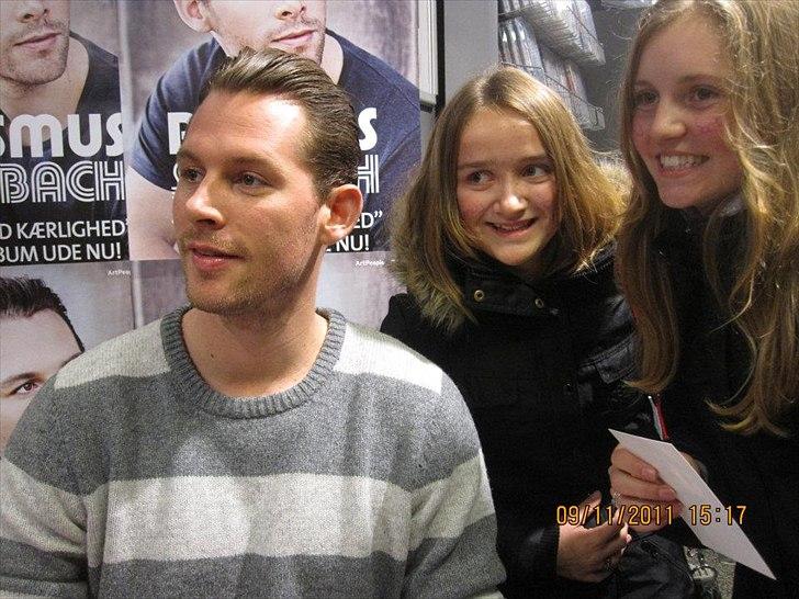 RASMUS SEEBACH!!! :-*** - Sophia & Camilla & Ralle *-: billede 3