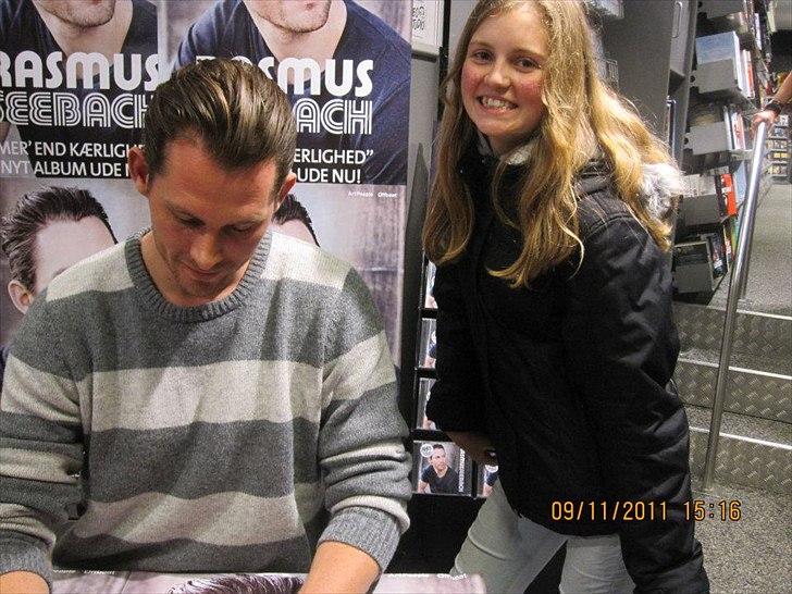 RASMUS SEEBACH!!! :-*** - Ralle & Sophia *-: billede 4