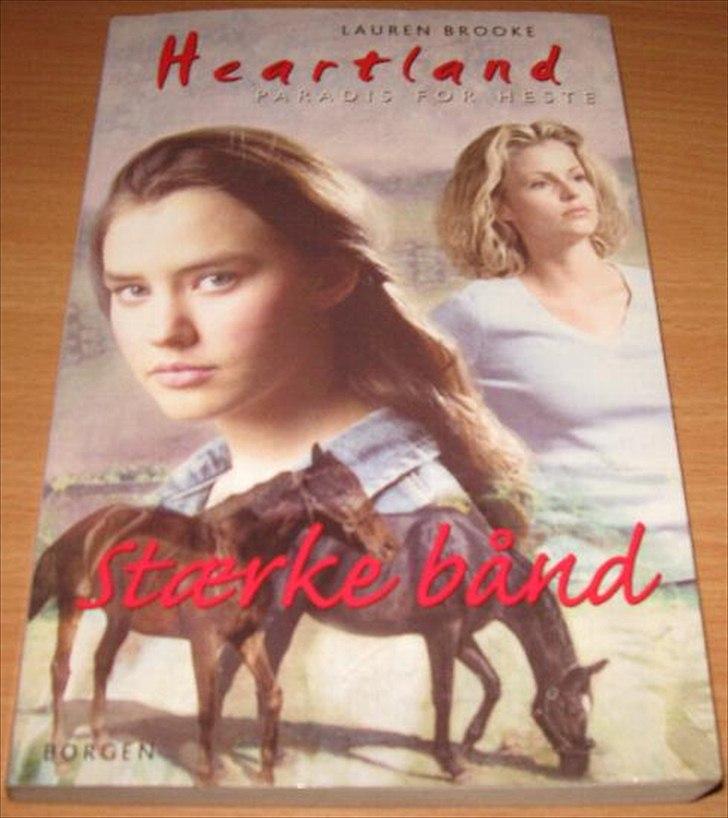 50 dage på hestegalleri :) - Dag 2: Et billede af din yndlings hestebog - Dejlige bøger .. !! :) billede 2