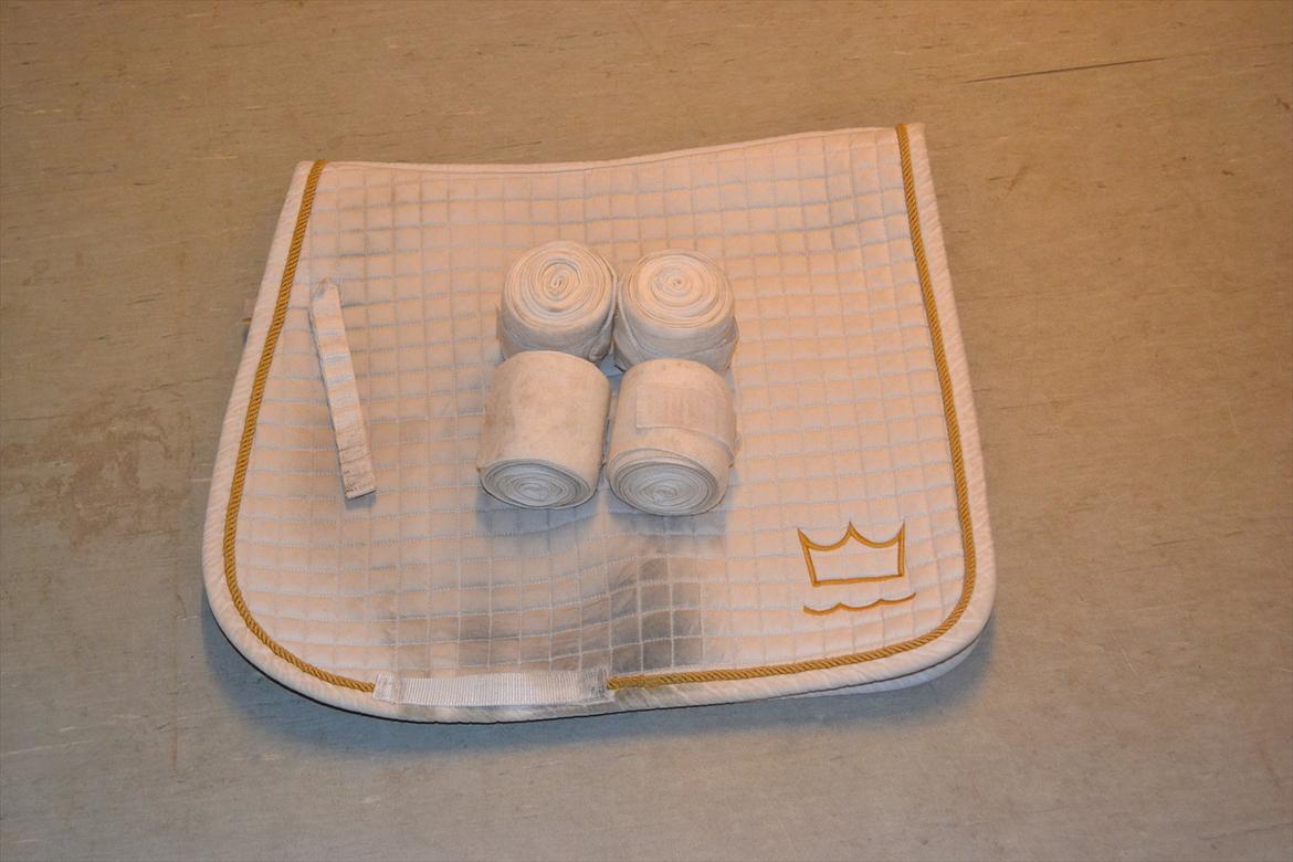 Mit udstyr :) - Hvidt DV underlag og hvide strikbandager fra HKM billede 62