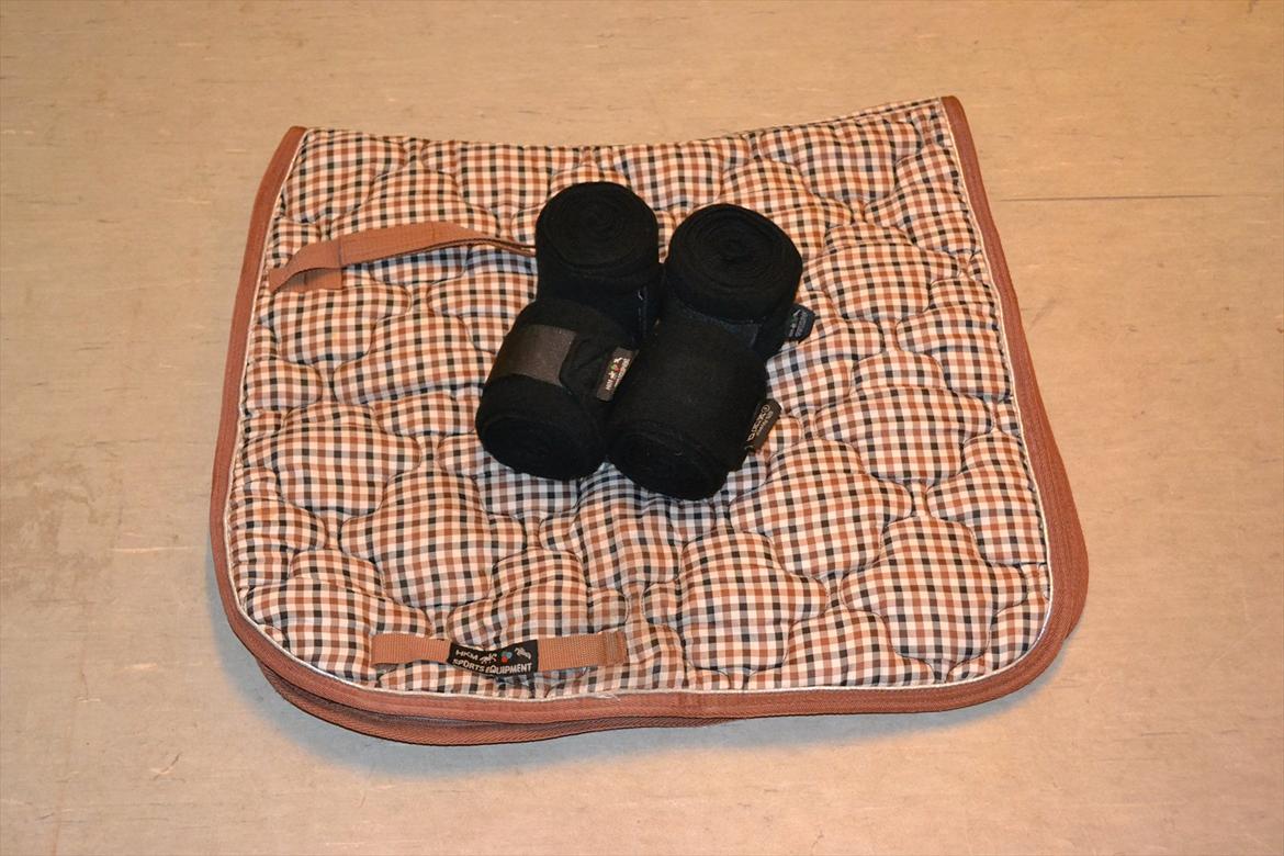 Mit udstyr :) - HKM underlag og strikbandager billede 110