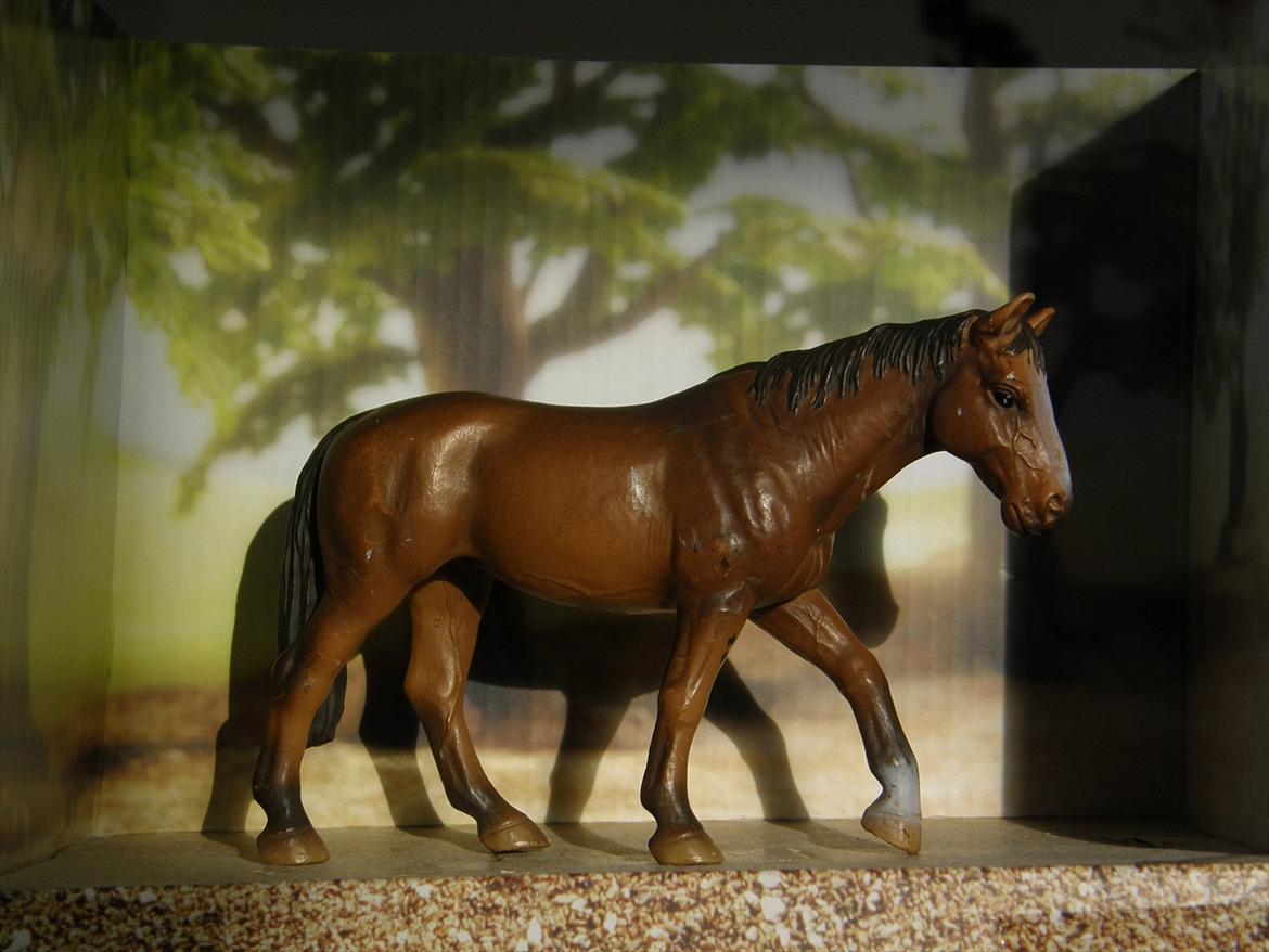 Mine Schleich Dyr - Navn: Mickaela Race: Amrikansk hest Køn: Hoppe Alder: 6 år  billede 132