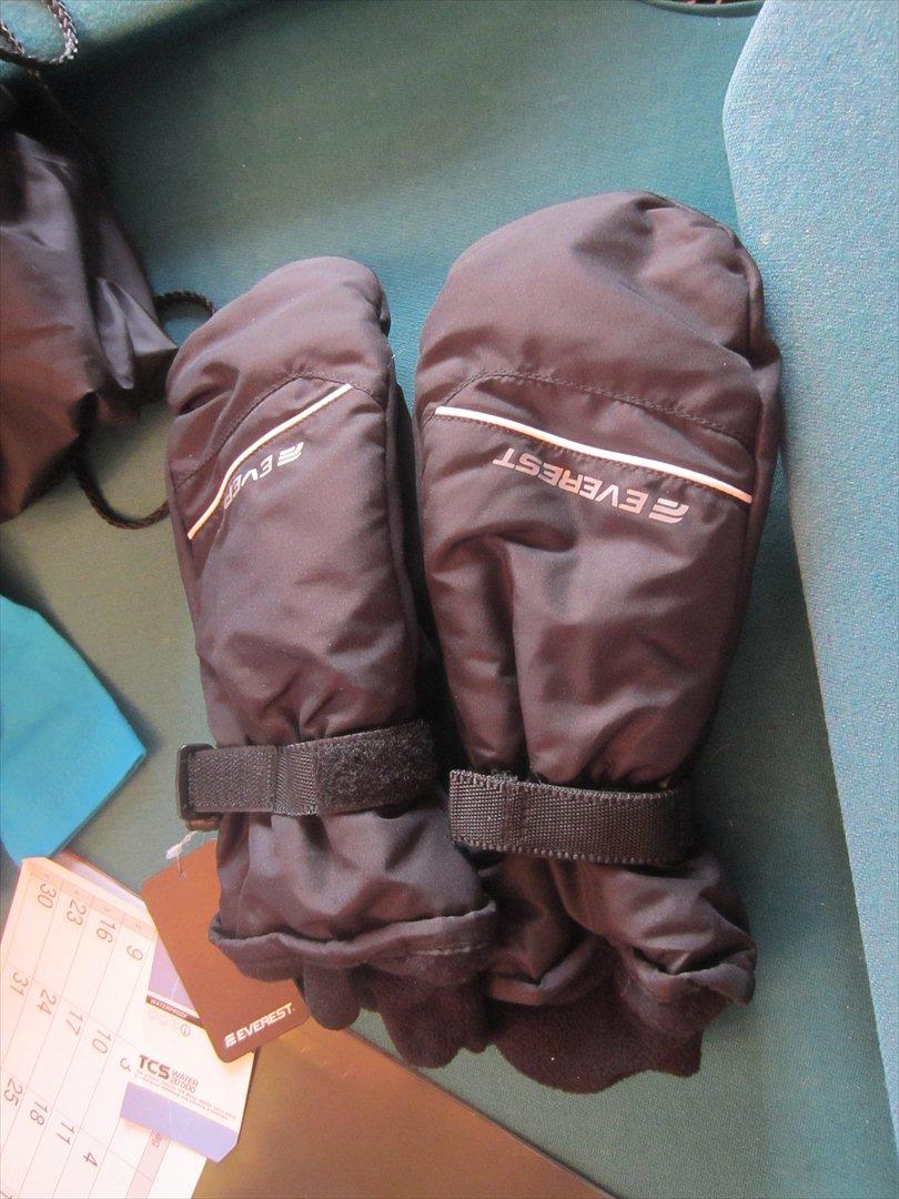 mine julegaver 2011 - vanter-af mor og far<3 billede 21