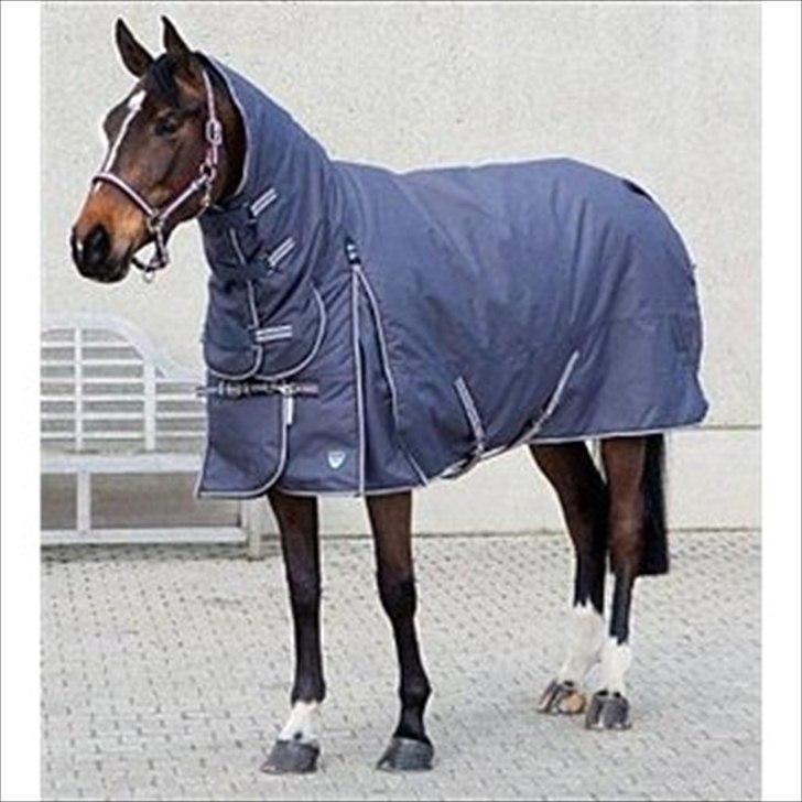 Drømme Udstyr <3 - Horze vinterdækken 300 gram str 135 billede 1