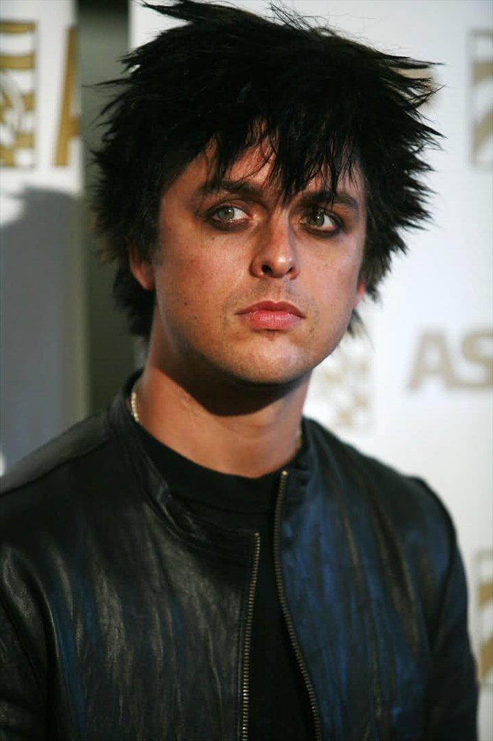Tegninger :D   - Originalt billede :) Billie Joe Armstrong, forsanger i Green Day :D - ikke så meget at sige der ;P billede 77