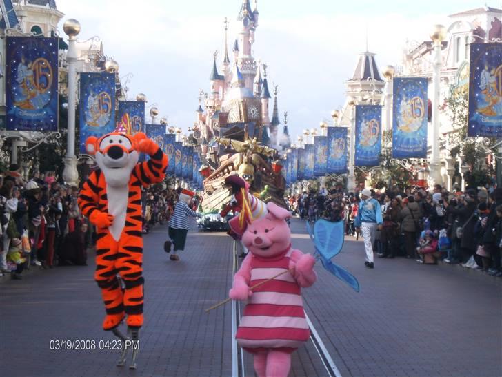 Billeder af mig og nogle af mine venner i Paris :D billede 73