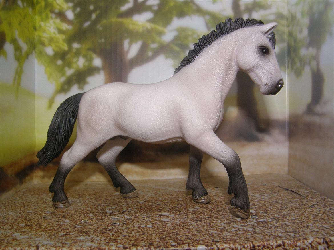 Mine Schleich Dyr - Navn: Mohawk Race: Camargue Køn: Hingst Alder: 7 år billede 140