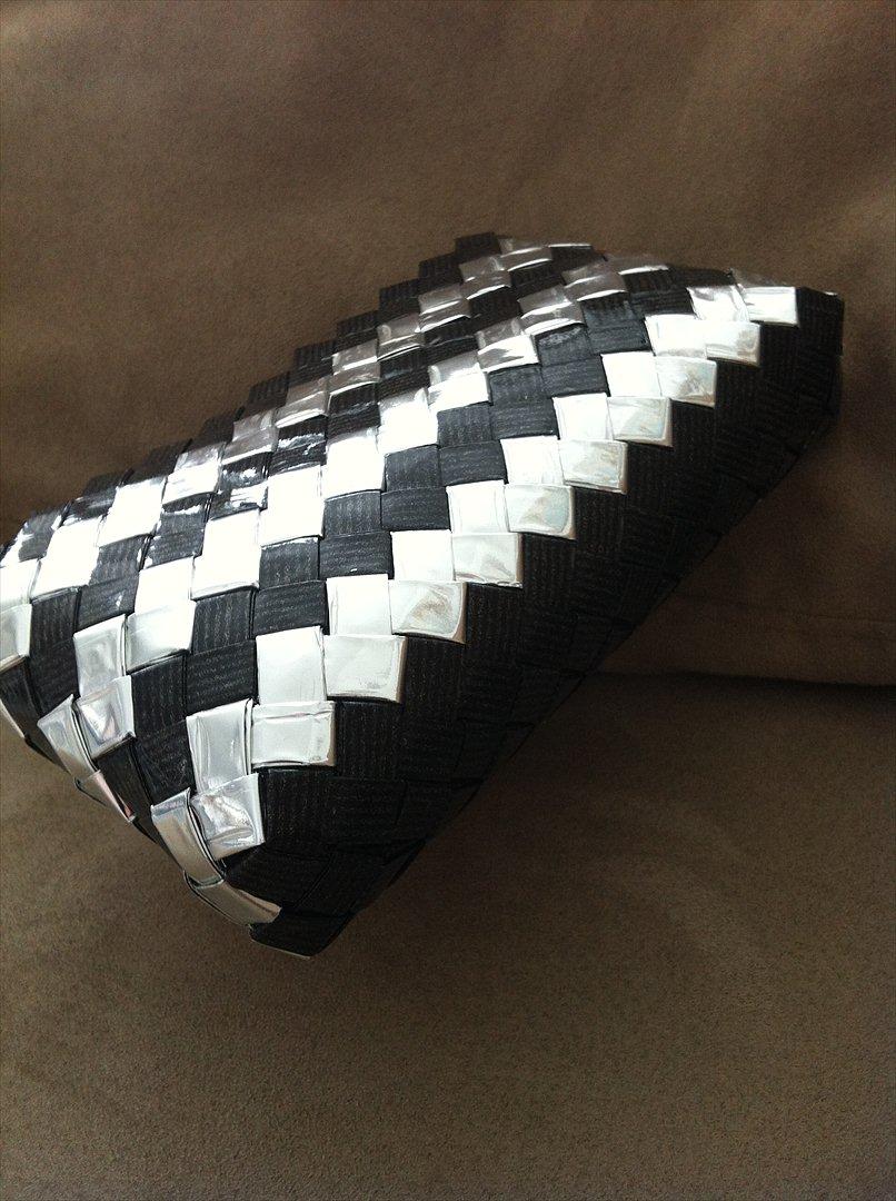 Flettede tasker - Og igen... Et billede af bunden, som jeg laver lidt bredere, så der kan var mere i den.... :) billede 18