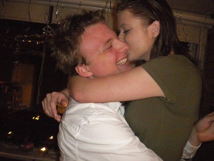 andre tegninger - billedet af mig og min kæreste som jeg har tegnet billede 23