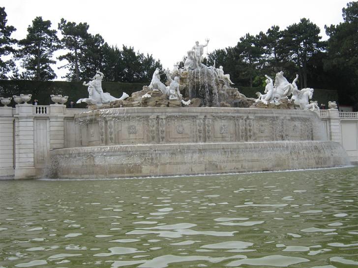 Billeder fra Wien + Den Spanske Rideskole - Springvand. billede 17