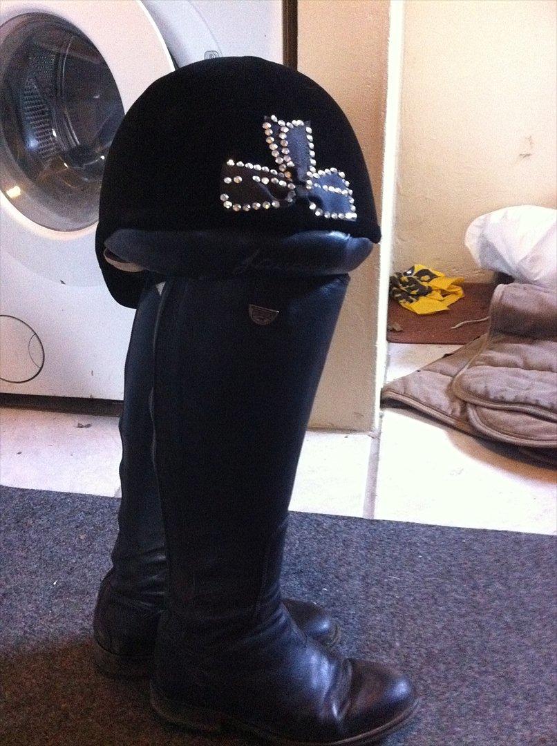 Lidt af udstyret ;P - John Whitaker hjelm og Pioneer støvler billede 32