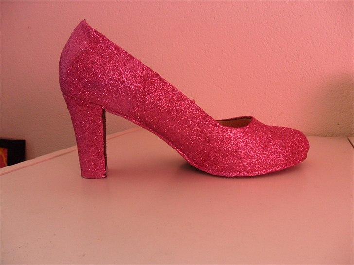 MINE 'HOMEMADE' GLIMMER SKO! <3 - Den færdige sko! <3 Hvad synes I mennesker?! billede 5