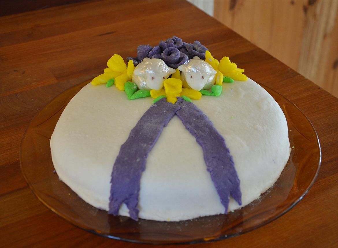 Kager - Fødselsdags-/påskekage 2012 billede 12