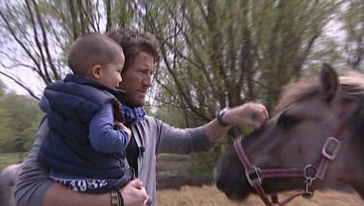 [Camilla Stormont] Perle på TV3's "Far Mor og Berømt" billede 2