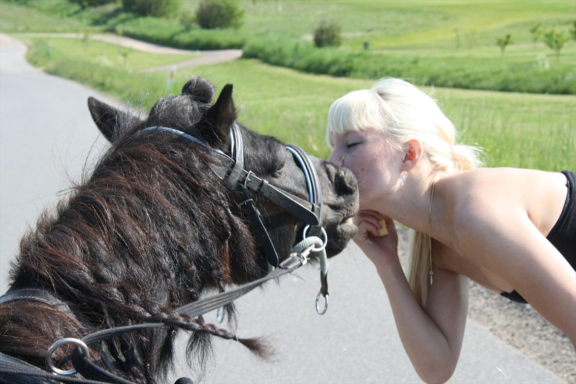 DET er sommer hygge - badning ved stranden med hoody!  billede 4