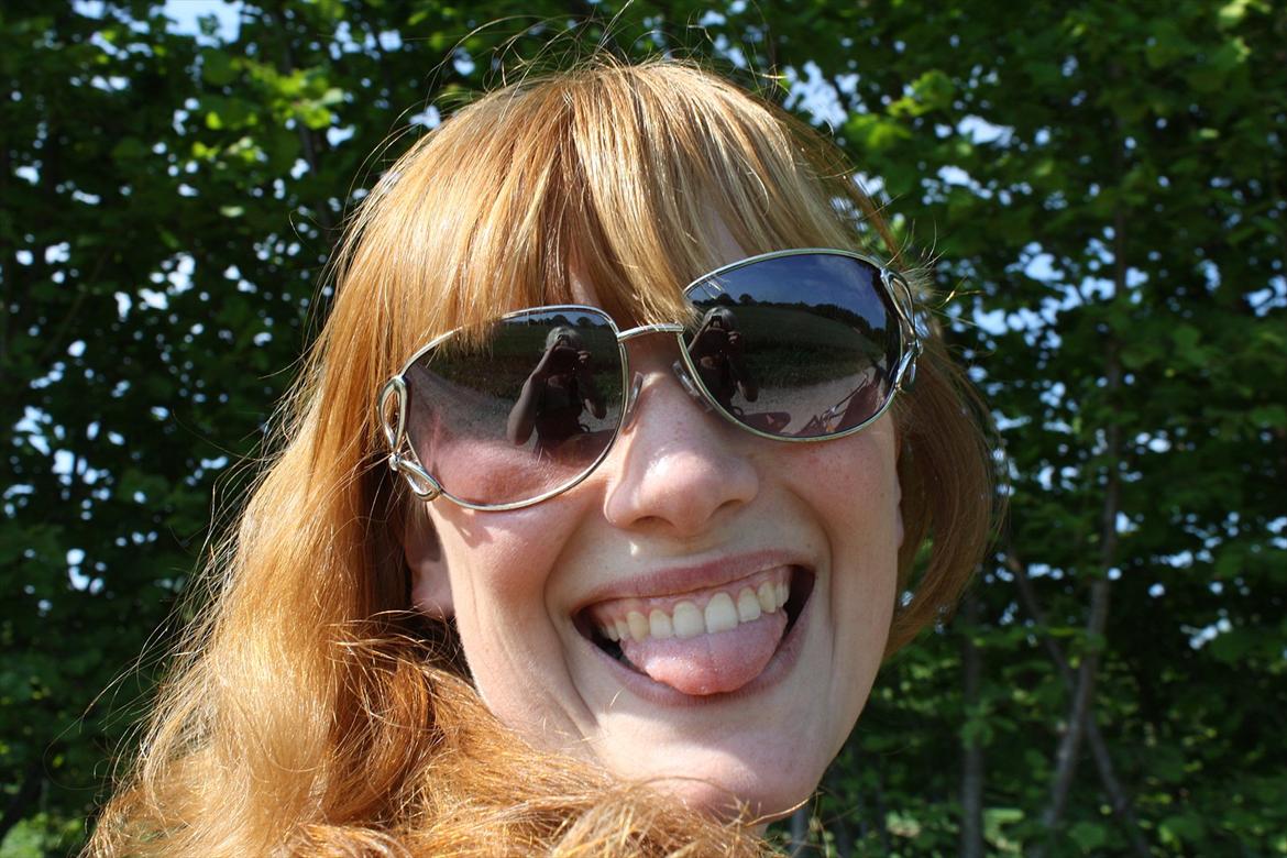 DET er sommer hygge - badning ved stranden med hoody!  billede 6