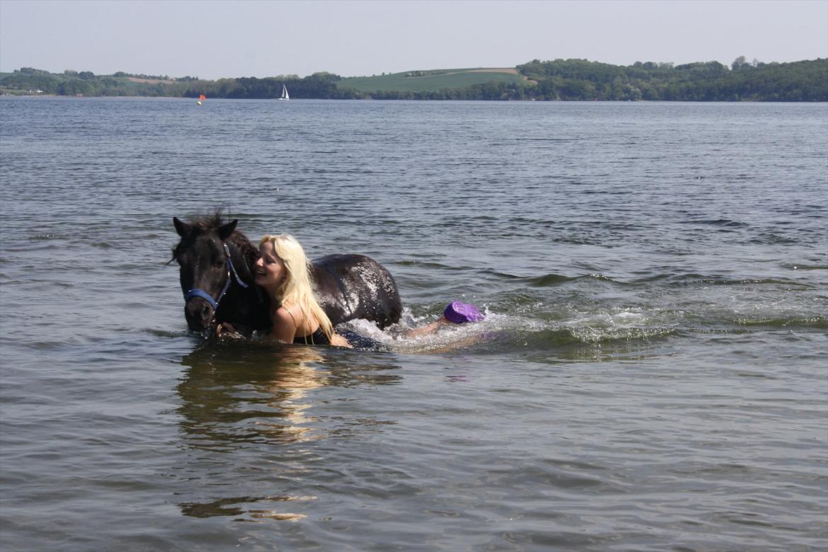DET er sommer hygge - badning ved stranden med hoody!  billede 48