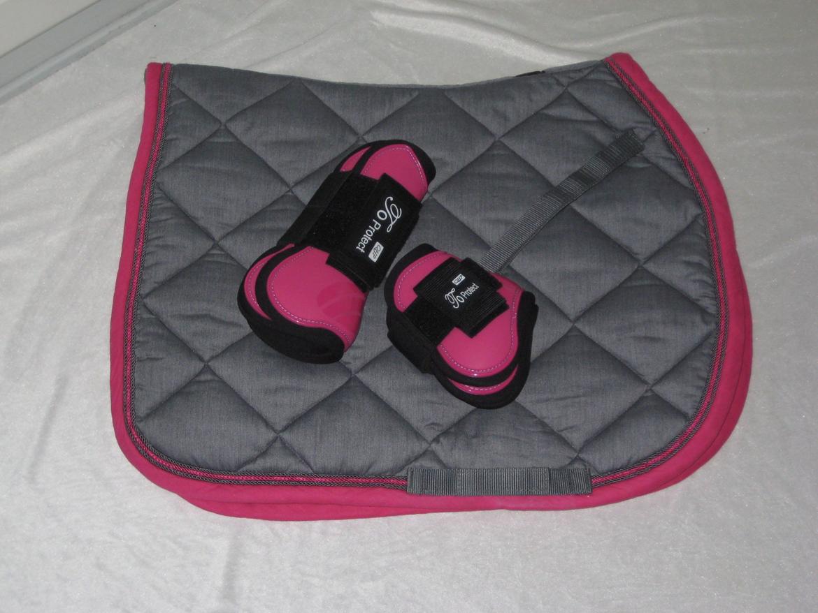 Mit Udstyr - BR spring underlag i grå med pink kant 17" med QHP Pro springgamacher.  billede 5