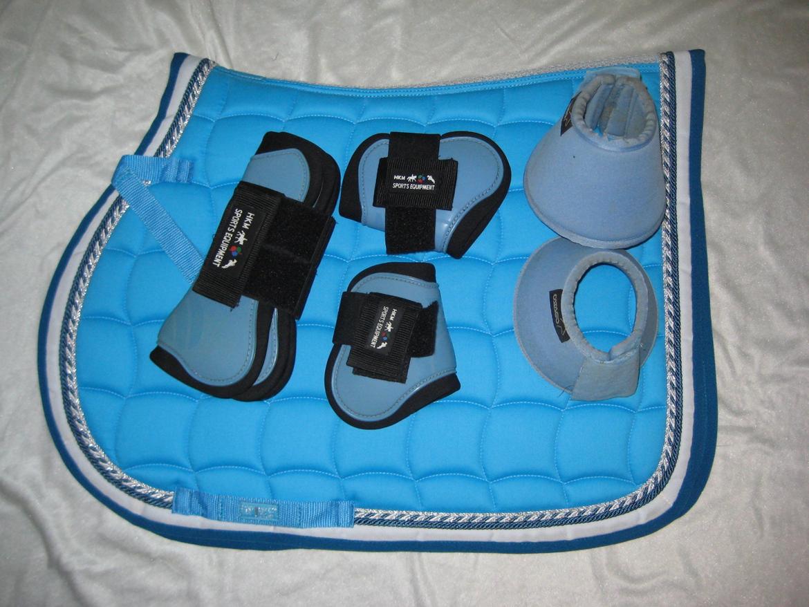 Mit Udstyr - Rider By Horse Air 1 spring underlag i Aquaris. med HKM springgamacher i lyseblå med Catago Klokker i lyseblå.  billede 13