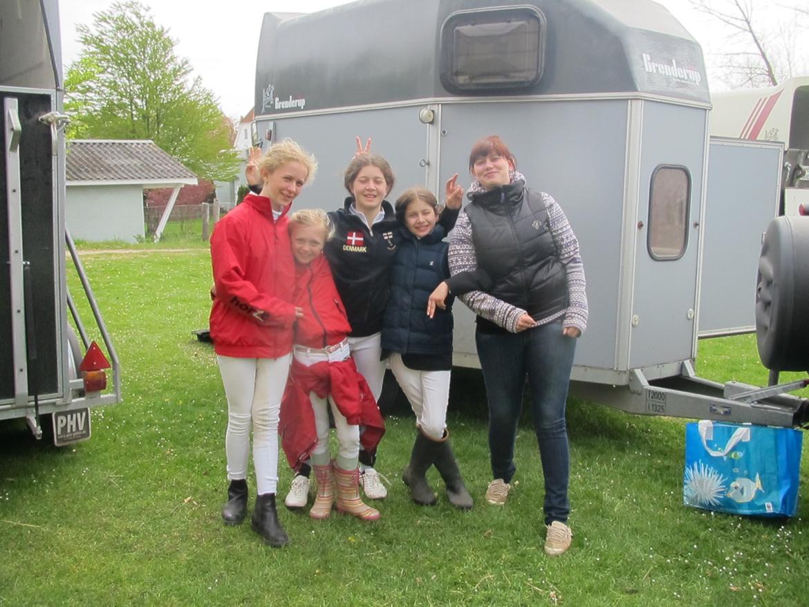 fjeldsted rideklub. - vores veninder.  billede 7