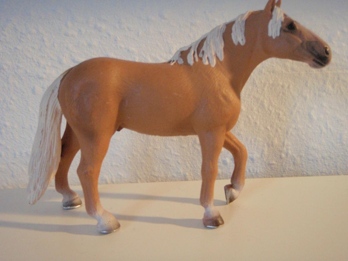 Mine schleich heste+ting ;) - Navn : Kingo - Køn : Vallak - Alder : 17 billede 31