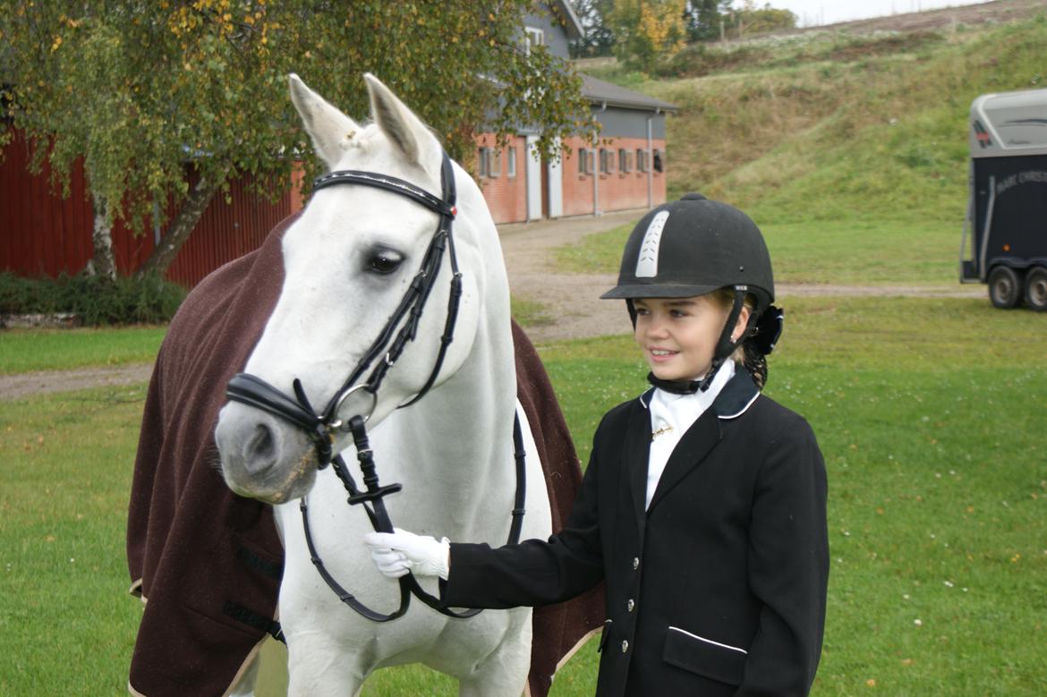 Stævne Frederiksværk Rideklub billede 5
