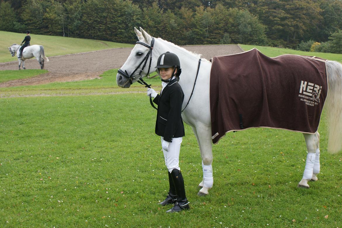 Stævne Frederiksværk Rideklub billede 6