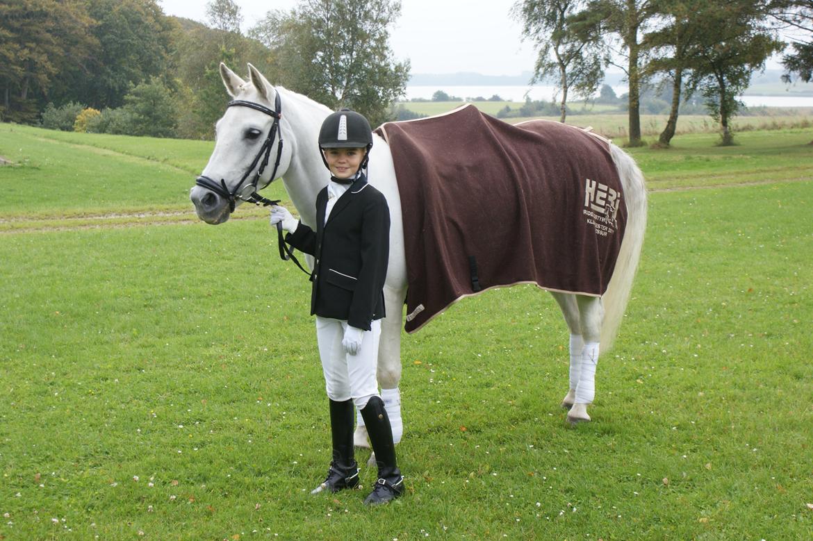 Stævne Frederiksværk Rideklub billede 9