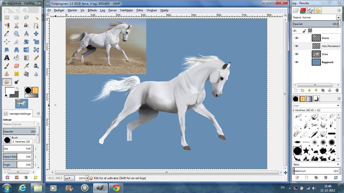 Tegn din hest på PC! - Så skal ekstra-farverne/skyggerne på! Det funderer på samme måde, som med selve hesten, man må bare ikke bruge en alt for stor pensel til at tvære det ud.
(jeg har forlænget halen lidt og ikke gjort så meget ud af skygger/farverne, da jeg kan lide enkle haler/maner/pandelokker) billede 14