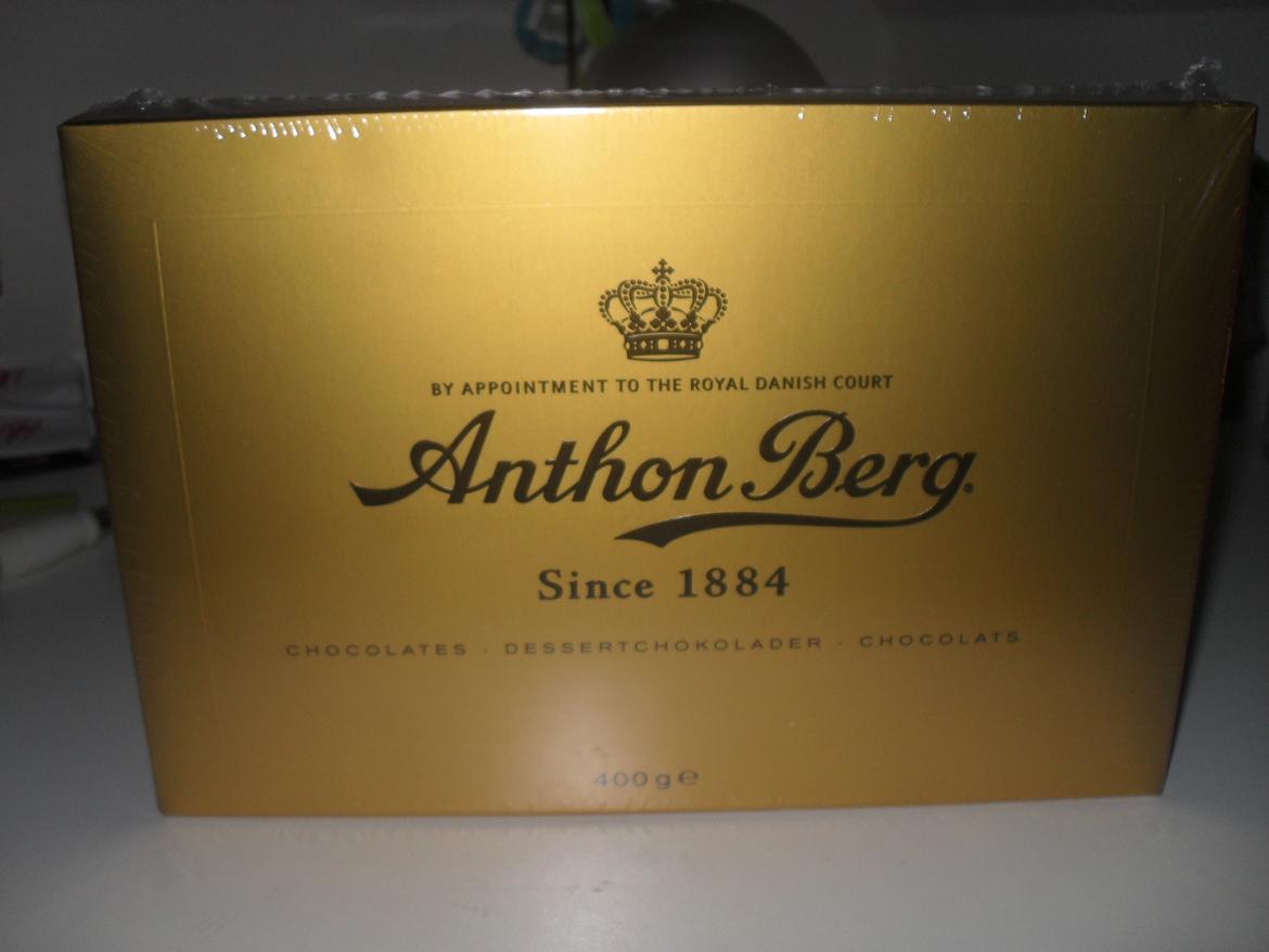 Mine julegaver 2012!  - chokolade fra en der arbejder ved os :) billede 17