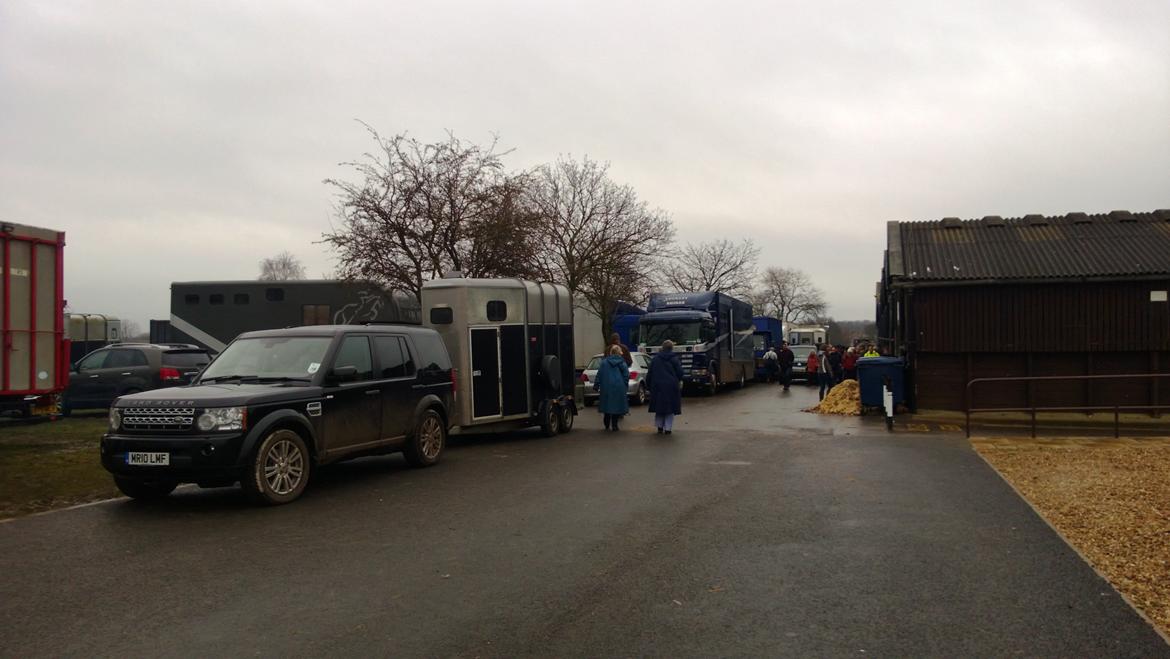 Verdens største shire show i Peterborough 2013 - Ifor williams HB 510 , var den mest brugte trailer til at transportere de prægtige, tung, store og stærke dyr.
Også den trailer jeg selv har valgt, da en glasfibre aldrig vil være forsvarlig at transportere 1 tons hest i, efter min mening. billede 93