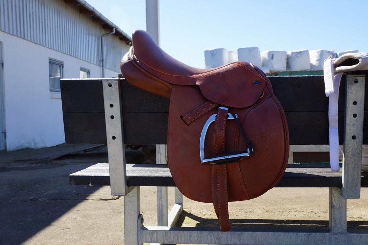 Santa Cruz springsadel billede 7