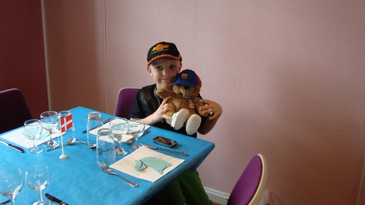 konfirmation d. 28/4-13<3<3 - min pap lillebror:D billede 16