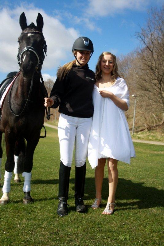 Konfi 28/04-13 - Anne og mig<3 billede 8