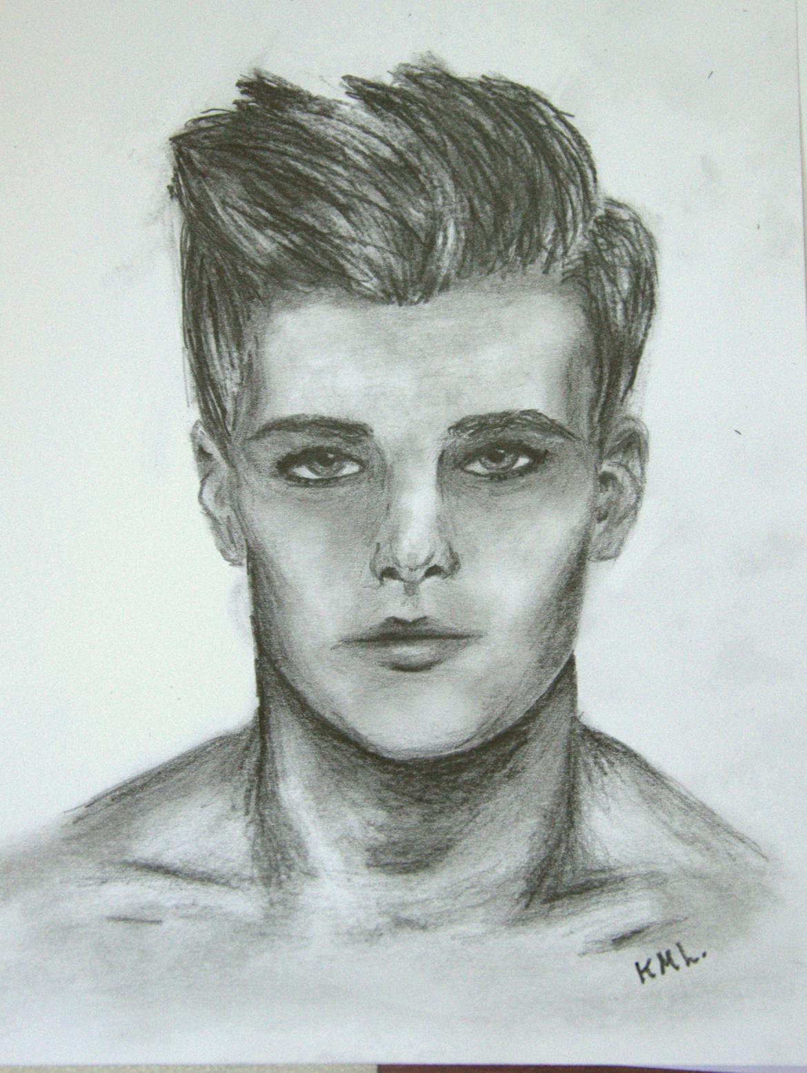 Mine tegninger:) - Den første mand jeg har tegnet (2013) billede 2