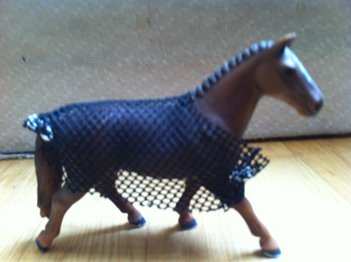 Mine Schleich Heste - bella køn:hoppe alder:6 stg:154 Race:Dansk varmblod bruges til: hun går meget højt dressur billede 3