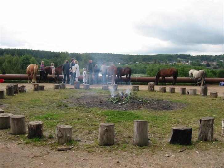Østerlund Ridelejr - Bålpladsen. billede 13