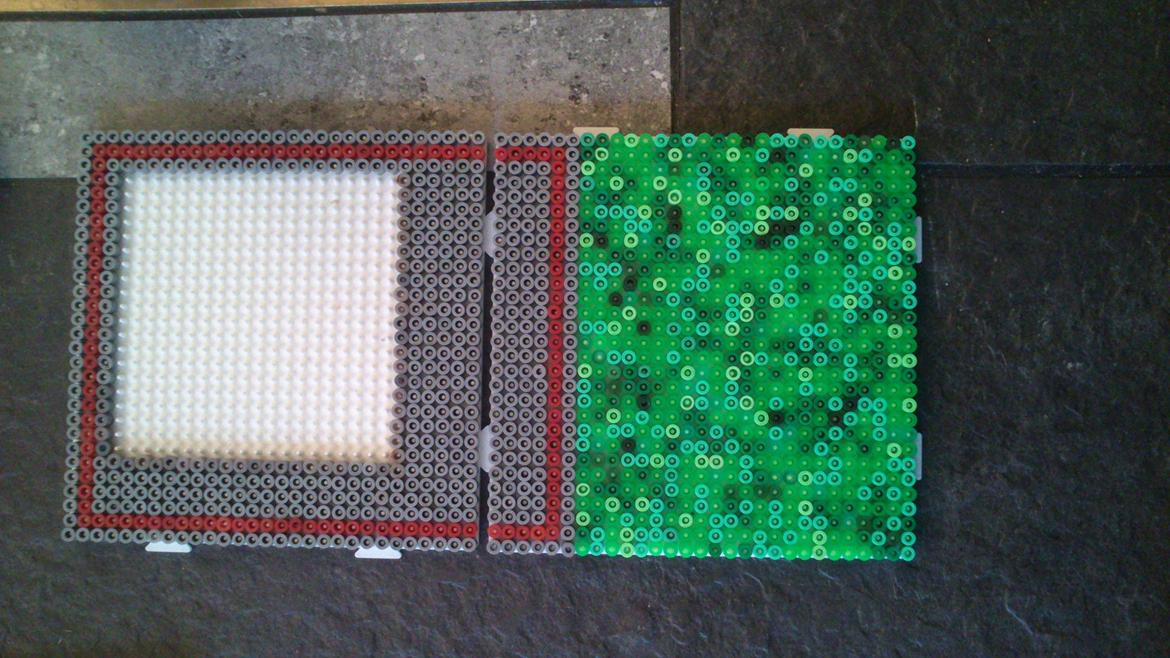 min kreativitet - her er grunden den er ikke helt færdig den mangler noget gulvtæppe på det hvide stykke  billede 22