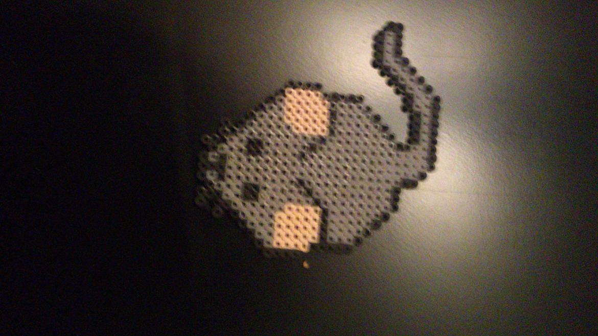 min kreativitet - lille mus lavet at de helt små perler billede 14