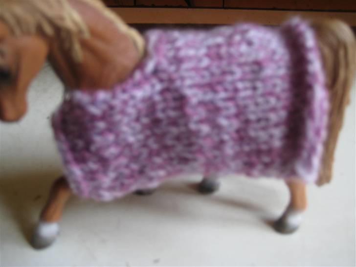 Mit Schleich udstyr - Lys lilla og mørkere lilla farvet dækken
Strkket billede 8