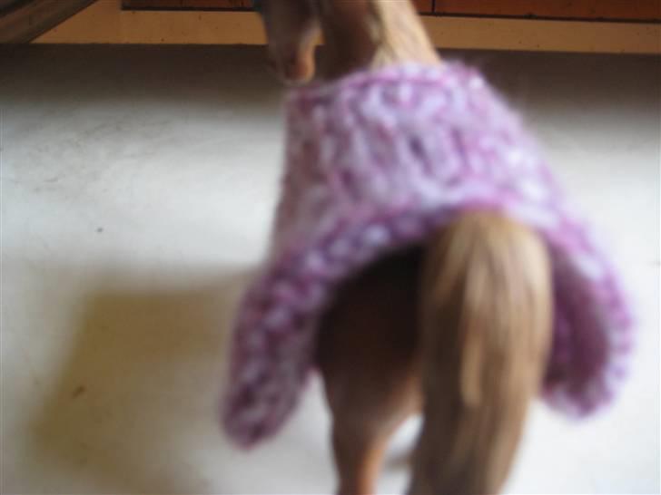 Mit Schleich udstyr - Lys lilla og mørkere lilla farvet dækken
Strkket billede 9