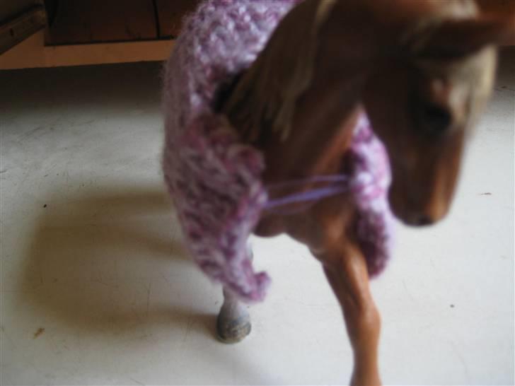 Mit Schleich udstyr - Lys lilla og mørkere lilla farvet dækken
Strkket billede 11