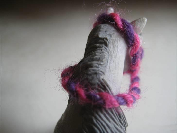 Mit Schleich udstyr - Pony trense
Snoet
Pink og lilla billede 28