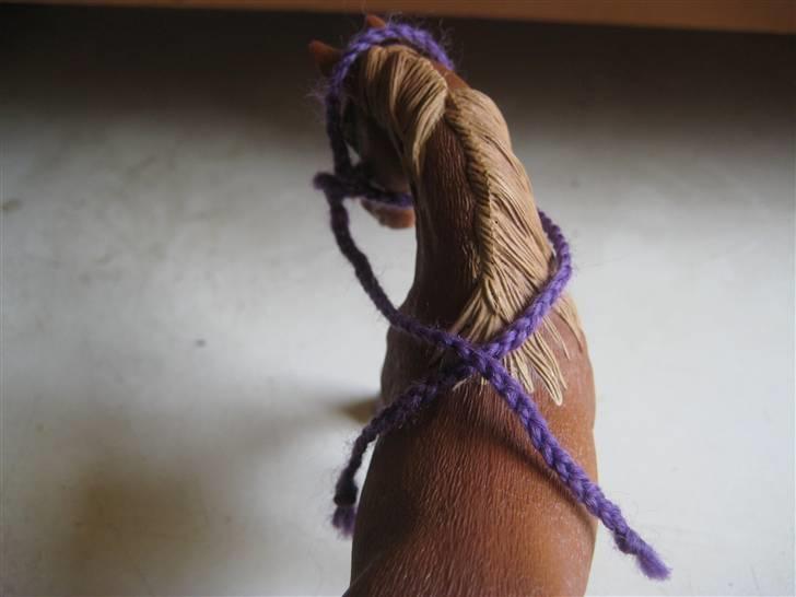 Mit Schleich udstyr - Western trense
Lilla
Flettet
Usammenhængende tøjler
Uden pandebånd billede 39