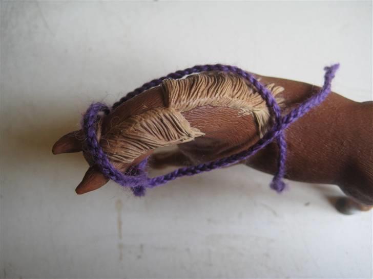 Mit Schleich udstyr - Western trense
Lilla
Flettet
Usammenhængende tøjler
Uden pandebånd billede 40