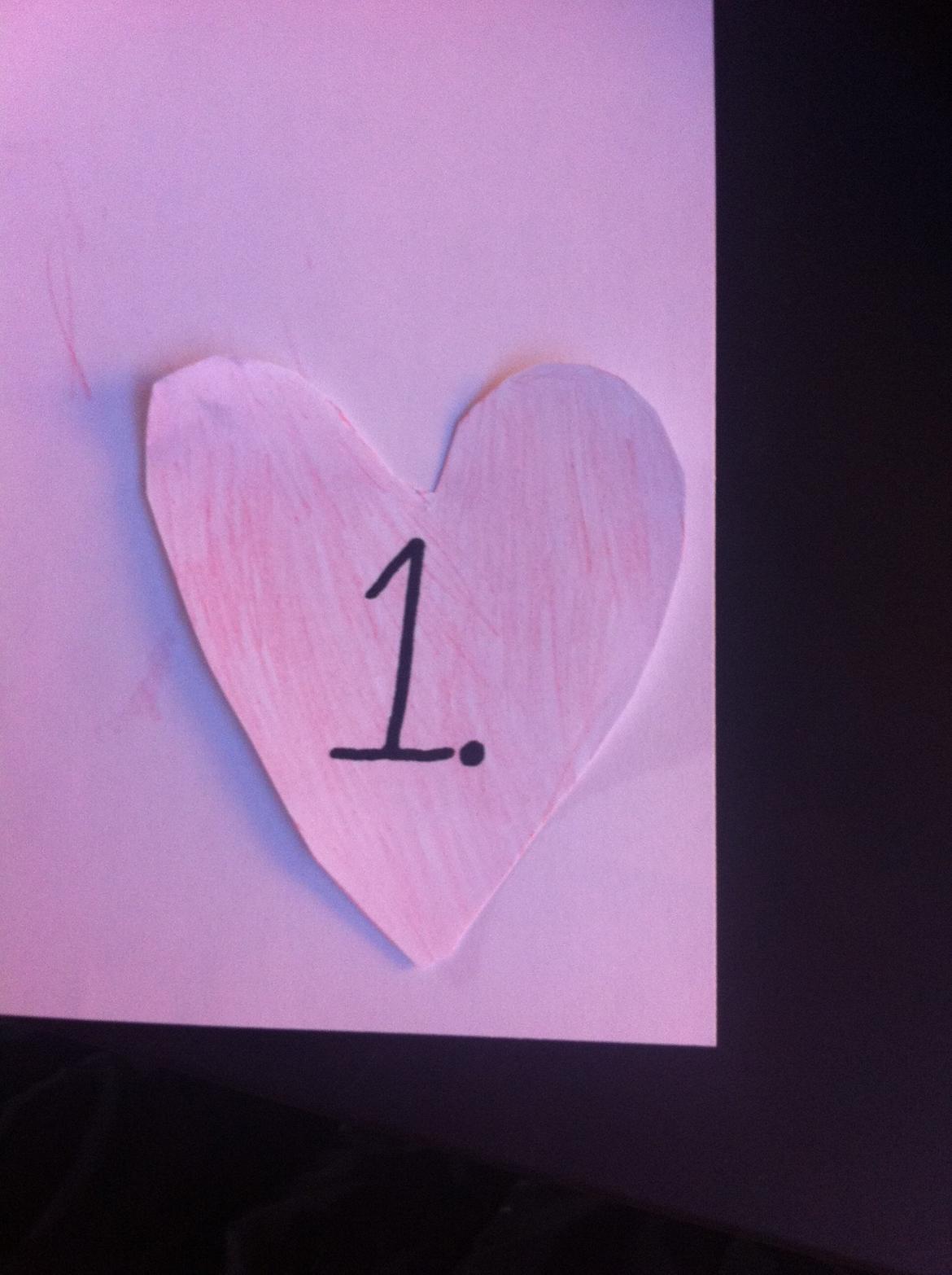 Guide, Julekalender!  - 7. Skriv tallene fra 1-24 på hvert hjerte.  billede 7